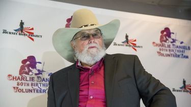 En esta foto de archivo del 30 de noviembre de 2016, Charlie Daniels aparece en el Jam Jam Voluntario del 80 Cumplea&ntilde;os de Charlie Daniels en Nashville, Tennessee.&nbsp; 