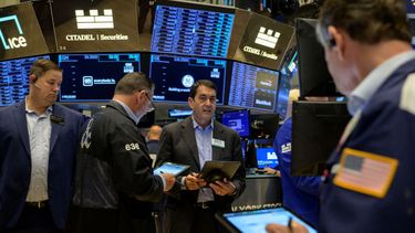 Agentes de Wall Street en una de las sesiones bursátiles.