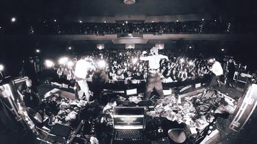 La banda mexicana Latin Mafia, conformada por los hermanos Milton, Emilio y Mike de la Rosa.