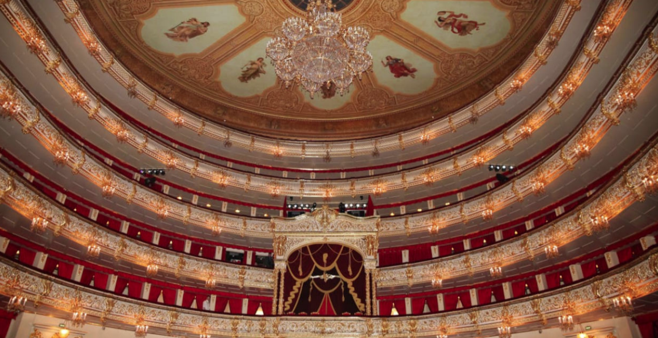 Captura de pantalla del interior del Teatro Bolshói de Rusia. Captura de pantalla del interior del Teatro Bolshói de Rusia.