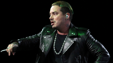 j balvin se solidariza con venezuela y envia un mensaje