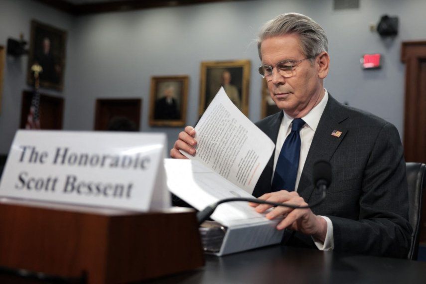 El secretario del Tesoro de EEUU, Scott Bessent, testifica ante el Comité de Asignaciones de la Cámara de Representantes en el edificio Rayburn de la Cámara de Representantes el 6 de mayo de 2025 en Washington, D. C.&nbsp;