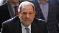 En esta foto de archivo tomada el 24 de febrero de 2020, Harvey Weinstein llega al Tribunal Penal de Manhattan en la ciudad de Nueva York. En esta foto de archivo tomada el 24 de febrero de 2020, Harvey Weinstein llega al Tribunal Penal de Manhattan en la ciudad de Nueva York.