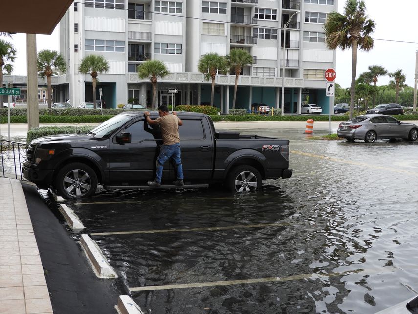 Calles inundadas en el sur de la Florida.&nbsp;