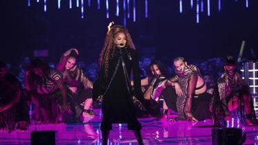 Janet Jackson canta en la ceremonia de los Premios MTV Europeos, el 4 de noviembre de 2018 en Bilbao, España. Jackson actuará el fin de semana en el Festival de Cultura Essence en Nueva Orleans, que regresa de manera presencial luego de dos años.&nbsp;