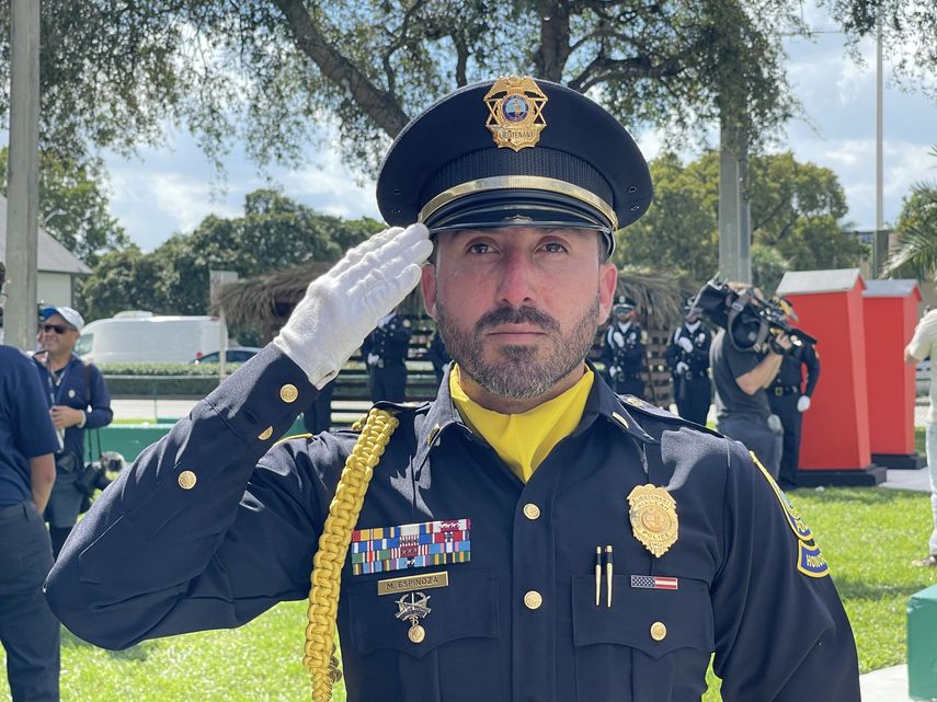 Ceremonia por el Día de los Veteranos en Hialeah