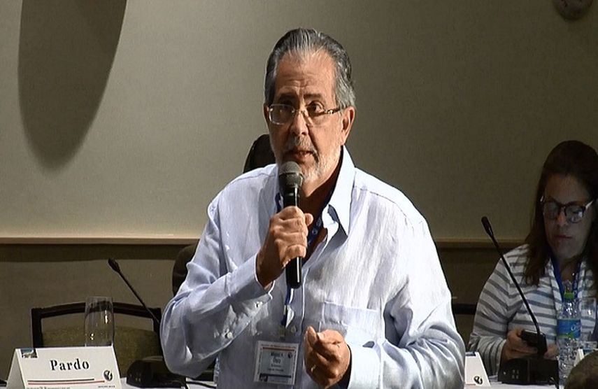Miguel Henrique Otero, durante su intervención a propósito de la presentación de Roberto Pombo, director del diario El Tiempo, sobre la libertad de expresión en Colombia. (CORTESÍA/ntn24)