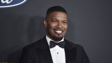 En esta foto del 22 de febrero de 2020, Jamie Foxx llega a los premios NAACP Image Awards en Pasadena, California. La película de Pixar Soul, protagonizada por Foxx, se saltará los cines y se estrenará directamente en Disney+ en Navidad, anunció The Walt Disney Co. el jueves 8 de octubre del 2020.&nbsp;
