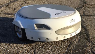 El Carr-E tiene el tamaño de una llanta y se puede guardar en el compartimento de la rueda de repuesto del automóvil.