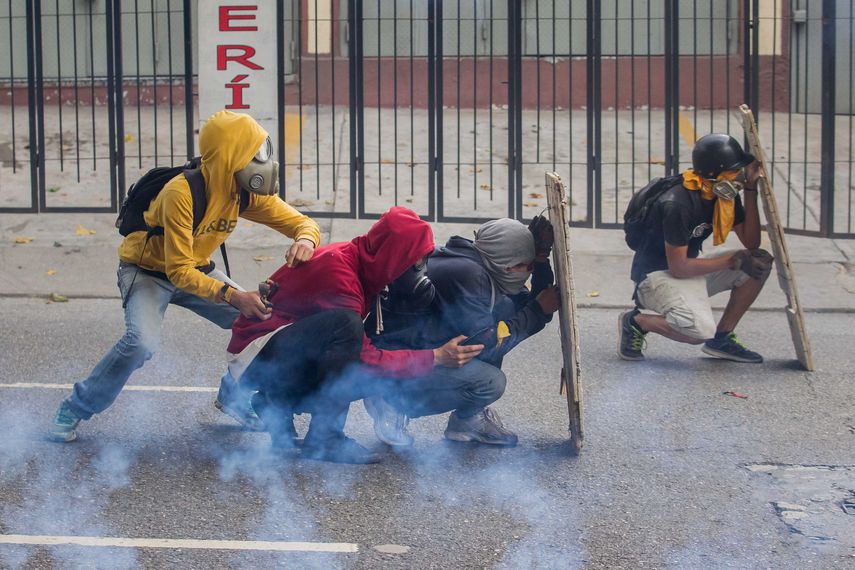 Las manifestaciones de la oposición se han saldado con enfrentamientos con la Policía, que  en los últimos días ha impedido su paso al centro de la capital.
