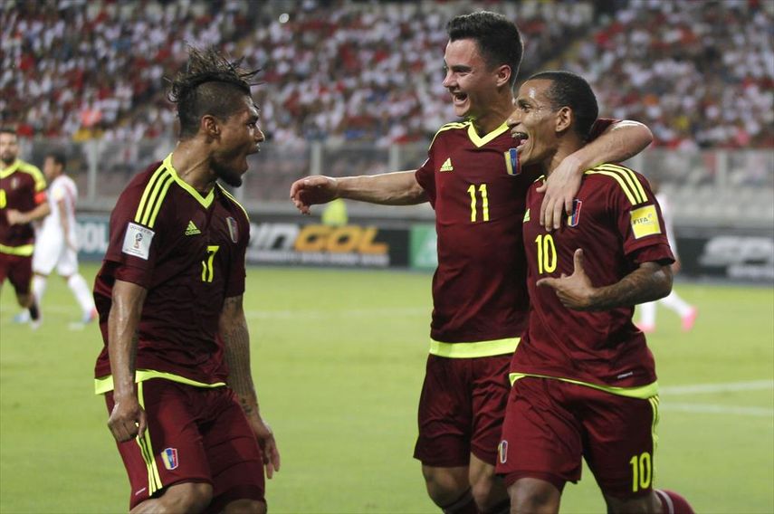 Los más jóvenes tienen la misión de cambiar la realidad de la selección nacional. (EFE)