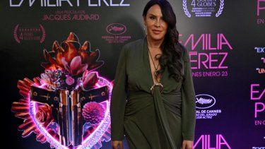 La actriz española Karla Sofía Gascón en la presentación de prensa de la película Emilia Pérez en Bogotá el 17 de enero de 2025. El filme lidera las nominaciones al Óscar.
