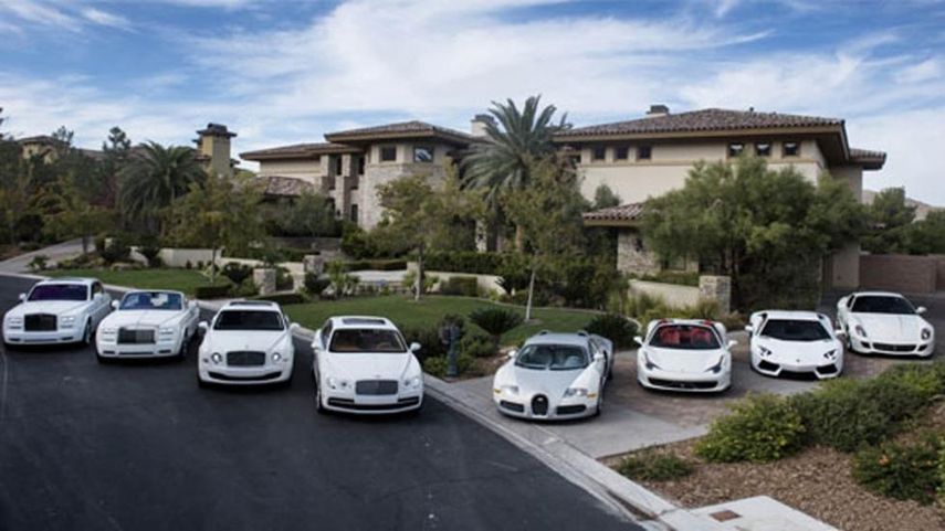 Cada auto de Mayweather representa una cantidad de dólares elevada. (CORTESÍA)