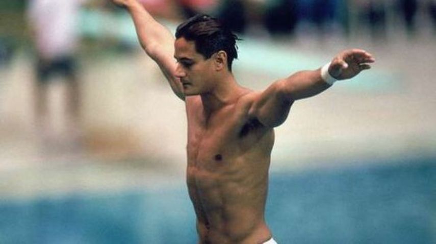 El clavadista olímpico Greg Louganis. (Cortesía El Nacional)