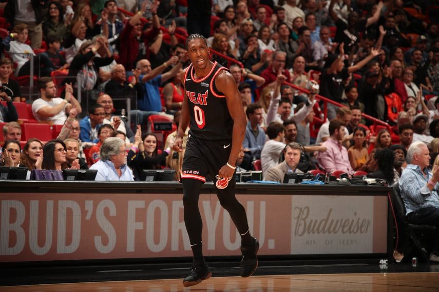 Con el triunfo de esta noche, el Heat dejó su registro en cuatro triunfos y cinco derrotas esta campaña, mientras que su balance fuera de Miami es de 2-3.