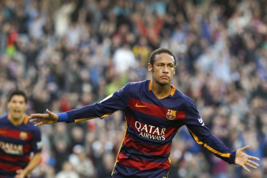Neymar fue determinante en el triunfo de su equipo. (ARCHIVO)