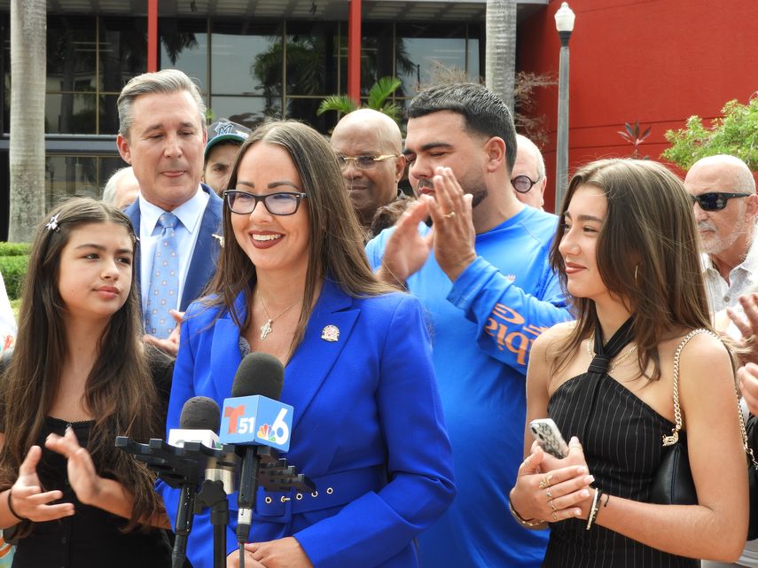 Jackie García-Roves lanza su candidatura a la alcaldía de Hialeah.