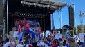 Decenas gritaron por la libertad de Cuba, Venezuela y Nicaragua . Decenas gritaron por la libertad de Cuba, Venezuela y Nicaragua .