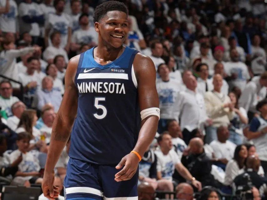 Anthony Edwards fue el líder absoluto de una noche redentora en el Target Center, con 30 puntos, 9 rebotes y 6 asistencias para darle el triunfo a los Minnesota Timberwolves&nbsp;