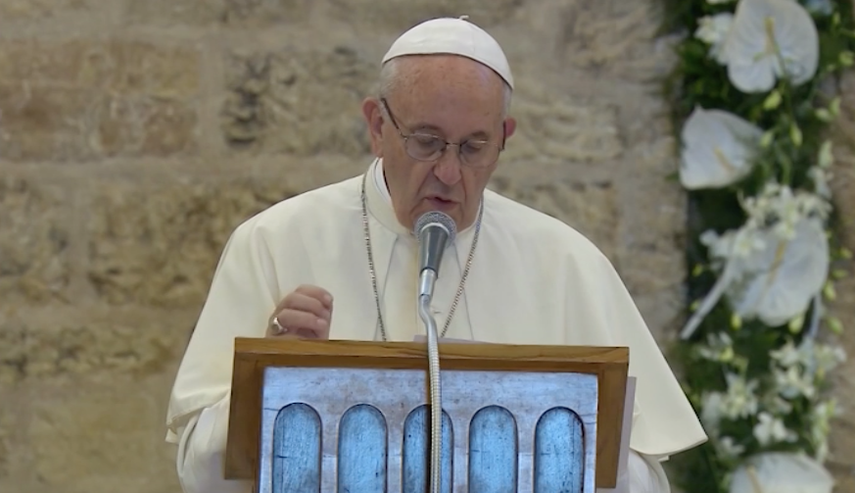 El mundo necesita el perdón; demasiadas personas viven encerradas en el rencor e incuban el odio, porque, incapaces de perdonar, arruinan su propia vida y la de los demás, en vez de encontrar la alegría de la serenidad y de la paz, apuntó. (FOTO CAPT