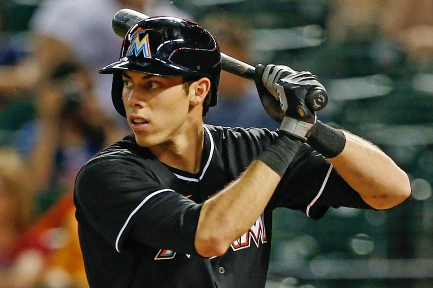 Yelich fue la figura ofensiva de los Marlins este domingo.