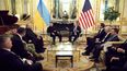 El presidente de Ucrania, Volodimir Zelenski, reunido con la delegación estadounidense en París