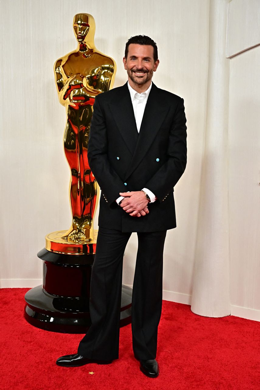 El actor y director estadounidense Bradley Cooper asiste a la 96ª edición anual de los Premios de la Academia en el Dolby Theatre de Hollywood, California, el 10 de marzo de 2024. &nbsp;