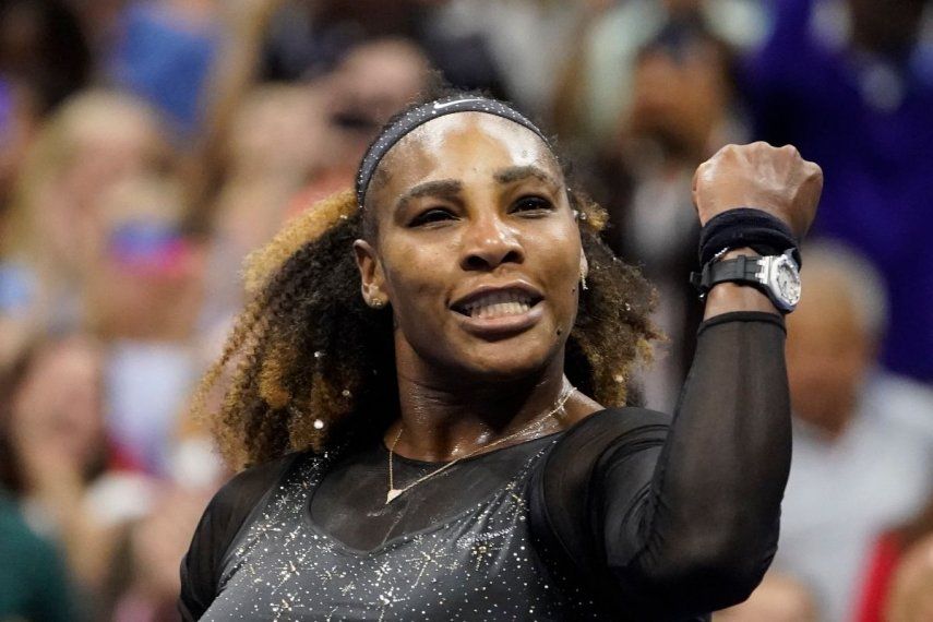 Serena Williams celebra tras derrotar a Anett Kontaveit en la segunda ronda del US Open, el miércoles 31 de agosto de 2022, en Nueva York. Serena Williams celebra tras derrotar a Anett Kontaveit en la segunda ronda del US Open, el miércoles 31 de agosto de 2022, en Nueva York.