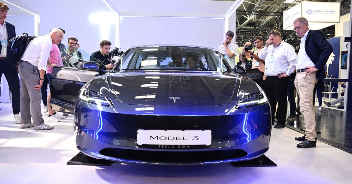 Ventas mundiales de Tesla caen con fuerza en segundo trimestre