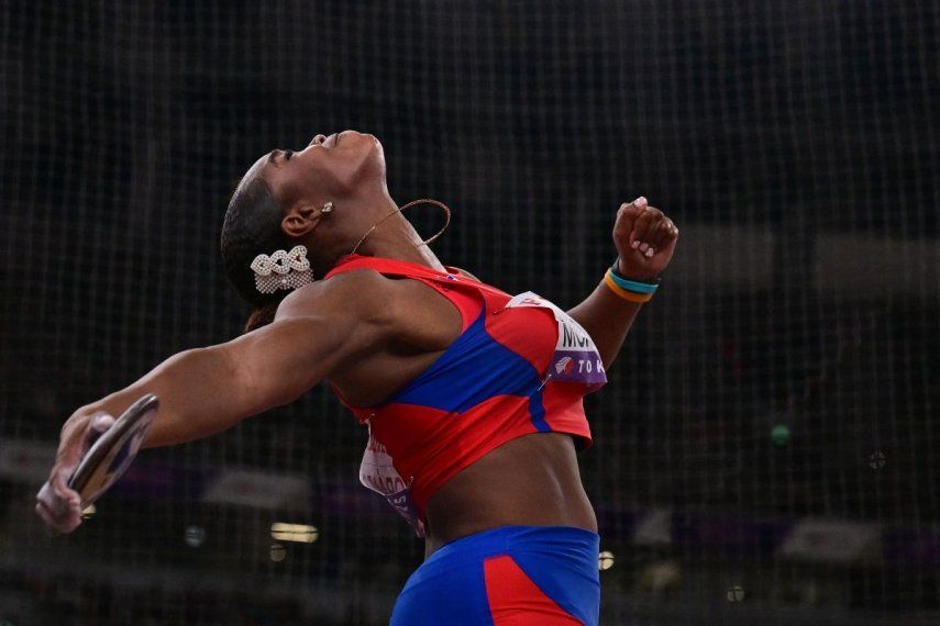La cubana Silinda Morales compite en el lanzamiento de disco en el campeonato de World Athletics en Tokio, el 14 de septiembre de 2025.