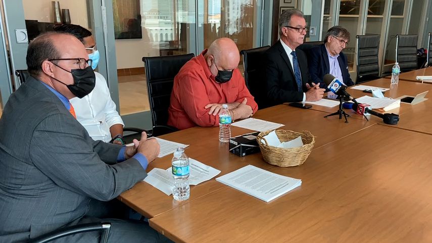 Abogados en Miami anuncian su respaldo legal a manifestantes detenidos en Cuba.
