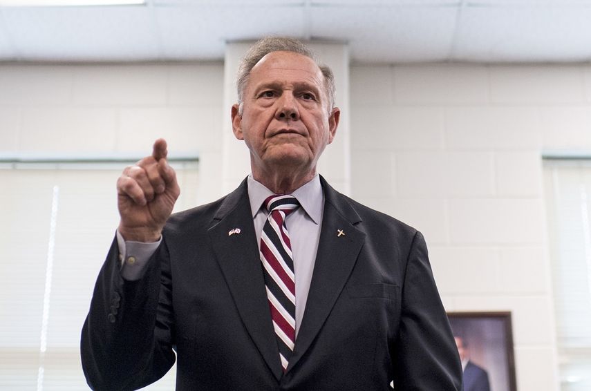 El candidato republicano, que ahora tiene 70 años, tachó de rotundamente falsas las acusaciones, y las achacó a un intento desesperado del partido nacional demócrata y del Washington Post de atacar políticamente a su campaña.