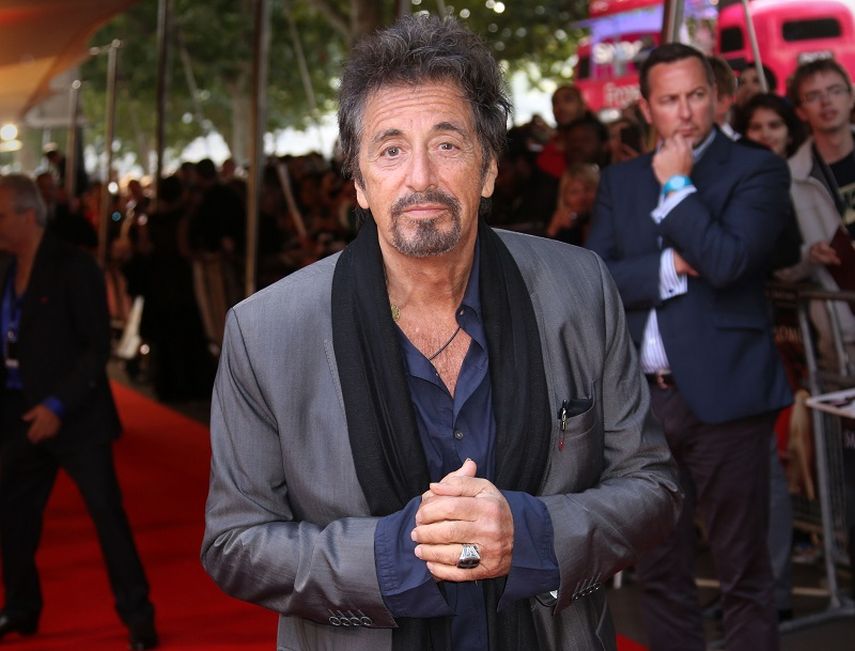 Al Pacino posa durante el estreno en Londres de Salome and Wild Salome, 2014. (AP). 