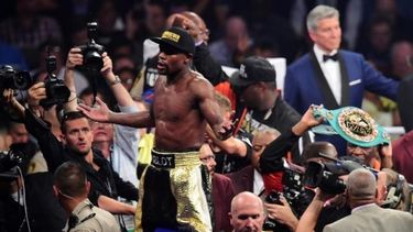 Mayweather asegura que no hizo nada ilegal. (ARCHIVO)