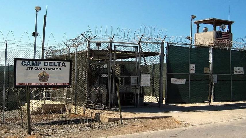 Vista de uno de los accesos al campamento Delta, en la base naval de Guantánamo.