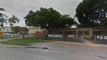 Vista parcial de la Collins Elemantary School, en Dania Beach, en el condado Broward.