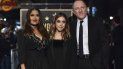 Salma Hayek, ataviada en un elegante vestido negro con bordado de plata y falda abombada, estuvo acompañada por su esposo, Francois-Henri Pinault, y su hija, Valentina Paloma Pinault. Salma Hayek, ataviada en un elegante vestido negro con bordado de plata y falda abombada, estuvo acompañada por su esposo, Francois-Henri Pinault, y su hija, Valentina Paloma Pinault.