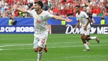 Brahim Díaz celebra el segundo gol de su equipo, marcado por el centrocampista número 08, Azzedine Ounahi, durante el partido de octavos de final del Mundial 2026 entre Canadá y Marruecos.