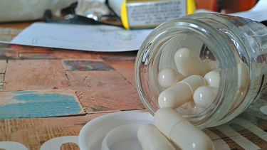 Ibuprofeno y diclofenaco aumentan el riesgo de paro cardiaco
