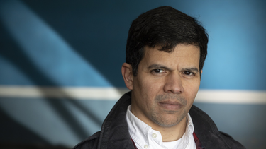 El escritor Eduardo Sánchez Rugeles regresa al mundo de las letras con Éxigo: el polvo en la garganta, una novela musical.