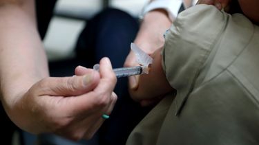 Los brotes más grandes se producen en países con baja cobertura de vacunación contra el sarampión.