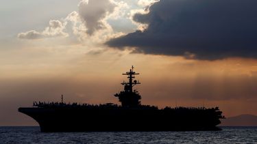 &nbsp; Fotograf&iacute;a de archivo del 13 de abril de 2018 del portaaviones USS Theodore Roosevelt atracado en Manila Bay, al oeste de Manila, Filipinas.&nbsp; &nbsp;
