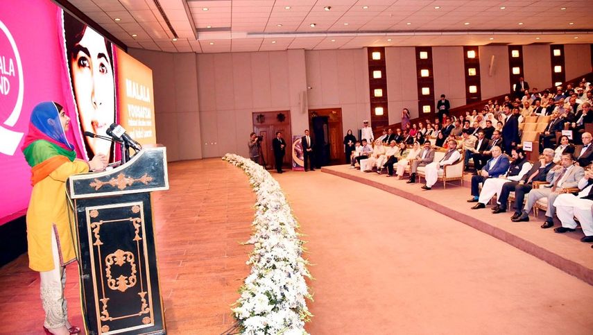 Fotografía cedida por el Departamento de Información de Prensa, muestra a la Premio Nobel de la Paz&nbsp;Malala&nbsp;Yousafzai mientras interviene en una audiencia en Islamabad, Pakistán.&nbsp;