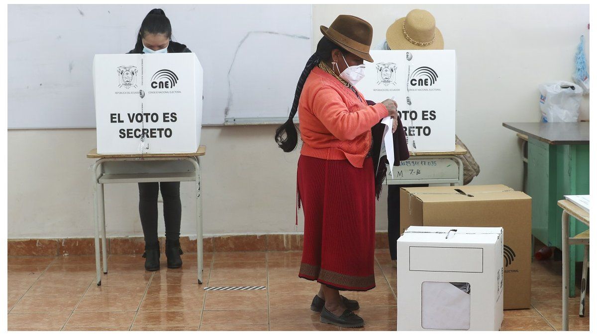 Ecuador Se Apresta A Votar En Medio De La Pandemia