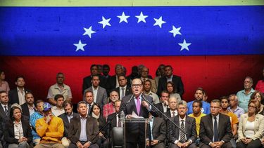 La MUD fijó su posición para una verdadera elección en Venezuela en una carta dirigida al dictador Nicolás Maduro y en la que exigió que la coalición sea habilitada como partido.