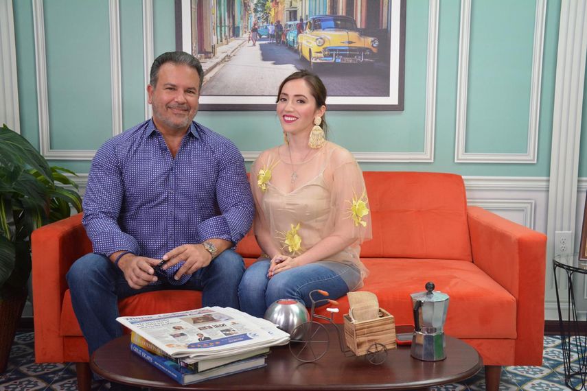 El presentador&nbsp;F&eacute;lix Guillermo en Caf&eacute; con Camila.