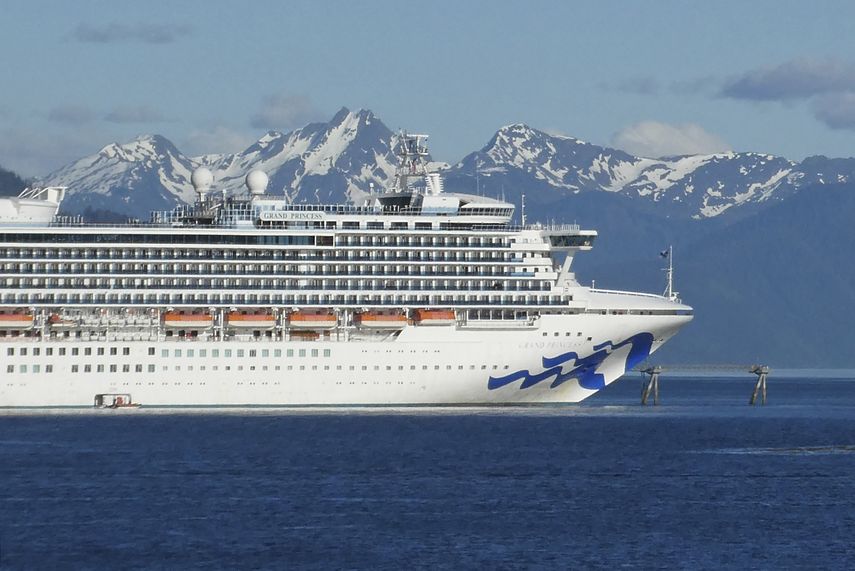 El crucero Grand Princess navega en Juneau, Alaska.&nbsp; &nbsp;