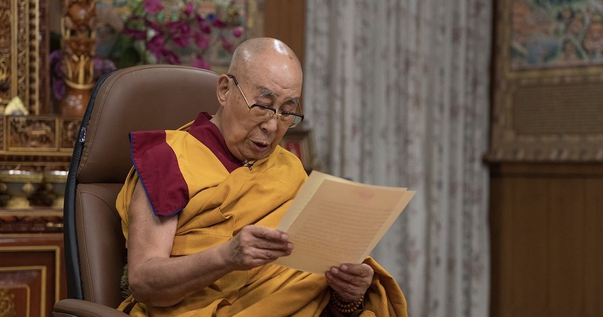 El Dalai Lama dice que espera vivir más de 130 años