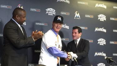 Mattingly sustituye a Dan Jennings como estratega del conjunto de los Marlins (LUIS RANGEL)