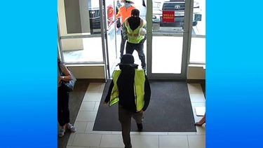 Ladrones ingresan a un banco en Hialeah.